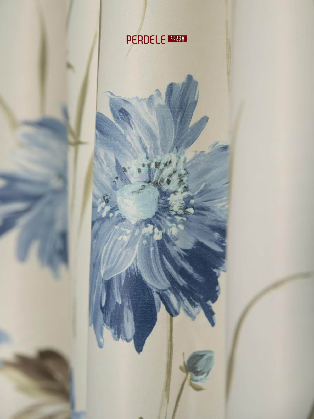 Draperie saten model flori ivoire,albastru