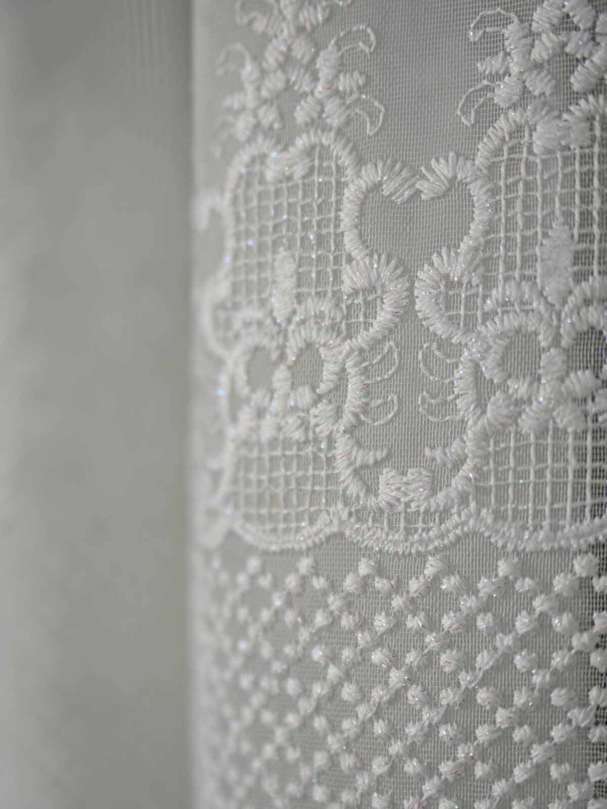 Perdea tulle brodat, crem